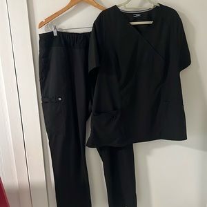 Elle Scrubs Complete 3 piece set BLACK 2X